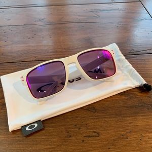Custom White Oakley Holbrook